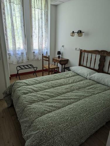 Chambre double, Auberge des pins Aubenas