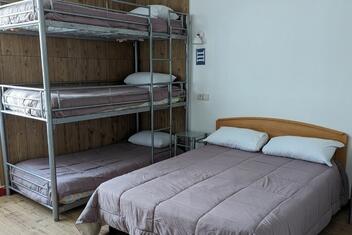 Chambres familiales pour 5 personnes - Auberge des Pins, Aubenas